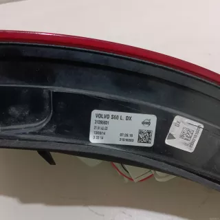 31395931 Volvo Фонарь задний наружный правый Volvo S60 2 Арт E23409388, вид 6