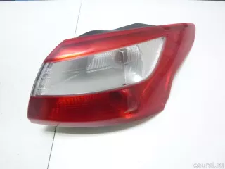 1863057 Ford Фонарь задний наружный правый Ford Focus 3 restailing Арт E90303139, вид 1