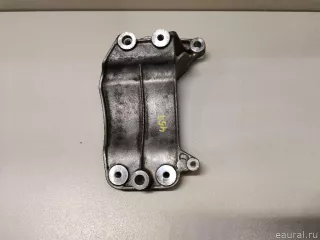 68194513AA Chrysler Кронштейн генератора Jeep Cherokee KL Арт E22804457, вид 1