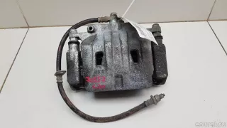 477300E031 Toyota Суппорт тормозной передний правый Toyota Highlander 3 restailing Арт E70557620, вид 1