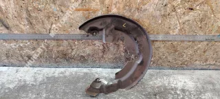 AV612C447AB Кожух защитный тормозного диска Ford Grand C-MAX 2 Арт 00099961