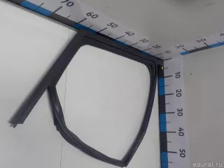 8U0839440 VAG Направляющая стекла двери Audi Q3 2 Арт E51513354, вид 3