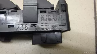 Блок управления стеклоподъемниками Citroen C3 2 restailing 2011г. 6490AZ Citroen-Peugeot - Фото 9
