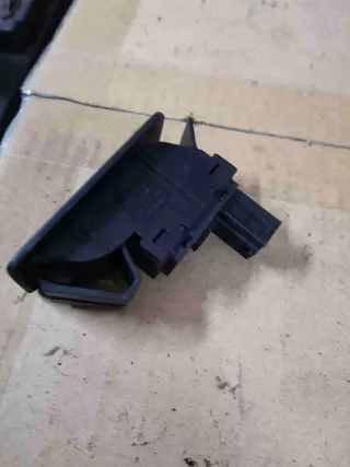 1t0959551 Кнопка открывания лючка бензобака   Volkswagen Touran 1 Арт T12, вид 1