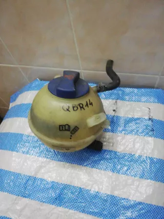 1J0121403B Бачок расширительный   Volkswagen Golf 4 Арт QBR14, вид 2