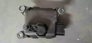 4B1820511L Моторчик заслонки печки   Audi A6 C5 (S6,RS6) Арт MA6C571, вид 2