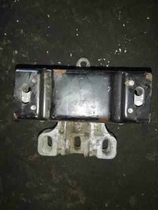 1J0199555 Подушка крепления двигателя   Volkswagen Golf 4 Арт G440128, вид 2