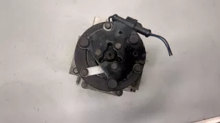 DE9461450D Компрессор кондиционера Mazda 2 DY Арт 9042087, вид 2