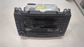 A1698700689 Магнитола (аудио система) Mercedes A W169 Арт 9019316, вид 1