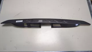 7681108010 Накладка (молдинг) крышки багажника Toyota Sienna 3 Арт 8898288, вид 1