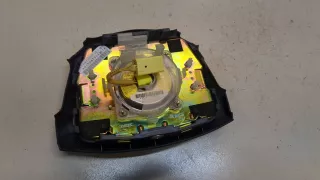 LC6357K00B63 Подушка безопасности водителя Mazda Premacy 1 Арт 8968050, вид 2