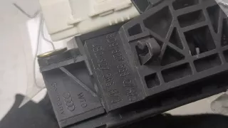 8D9827565C,4B0827565H Ручка крышки багажника синяя Audi A6 C5 (S6,RS6) Арт 8850738, вид 2