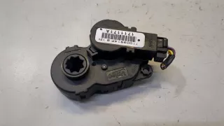 T1009914P Моторчик заслонки печки Nissan Leaf 2 Арт 8878090, вид 1