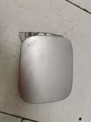 8E0809905A Лючок бензобака Audi A4 B6 Арт 6225417