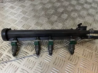 06A133317A Топливная рампа  Volkswagen Golf 4 Арт 44245, вид 2