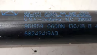 68242419AB Амортизатор багажника Ford Escape 3 Арт 9180085, вид 2