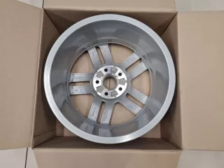 8W0601025E Диск колесный алюминиевый R17 Audi A4 B9 Арт ZAP334558, вид 2