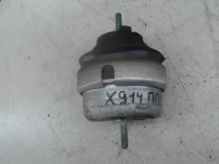  подушка двс перед прав Audi A4 B5 Арт 24006421, вид 1