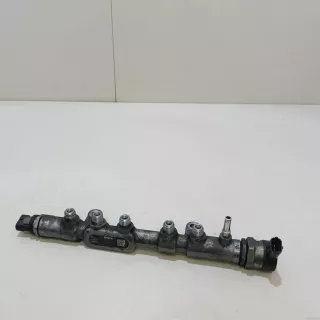 LR073706 Land Rover Топливная рампа  Jaguar XF 260 Арт E23425810, вид 2