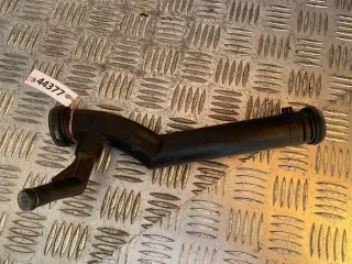 03E121065A Трубка охлаждающей жидкости пластиковая Seat Ibiza 3 Арт 44377, вид 1