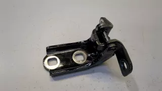13581569 Петля двери задней правой черная Chevrolet Trax Арт 9185767, вид 1