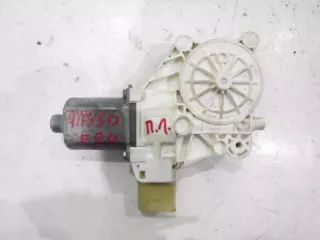 67626927027 Моторчик переднего левого стеклоподъемника BMW 1 E81/E82/E87/E88 Арт 679294, вид 1