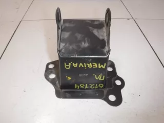 93368358 Кронштейн усилителя переднего бампера Opel Meriva 1 Арт 1787814