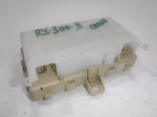 827300W580 Блок предохранителей Lexus RX 2 Арт 1604898