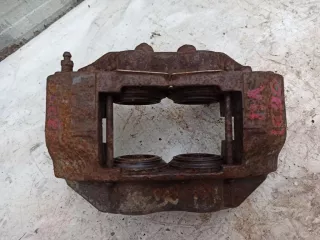 4773050160 Суппорт передний правый Toyota Land Cruiser 80 Арт 5432025, вид 1