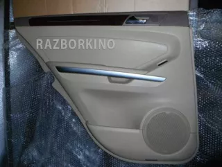  Обшивка двери задней левой Mercedes ML W164 Арт 250532