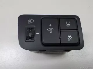 93300H5AA0TRY Hyundai-Kia Блок кнопок Hyundai Solaris 2 Арт E51771827