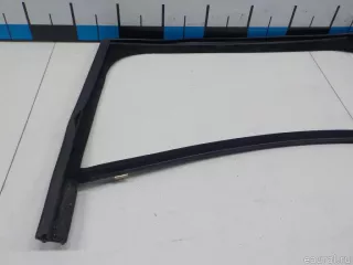 LR092602 Land Rover Уплотнитель стекла двери Land Rover Range Rover Velar Арт E52185418, вид 3