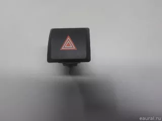 8433233100 Toyota Кнопка аварийной сигнализации Toyota Camry XV70 Арт E52250459, вид 1