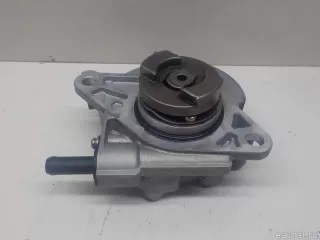 2020A046 Mitsubishi Насос вакуумный Mitsubishi Monter 4 Арт E41115862