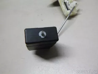 8332042100 Toyota Датчик уровня топлива Toyota Rav 4 5 Арт E23005696, вид 1
