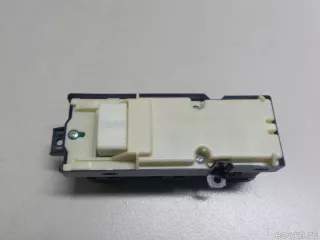 8404033180 Toyota Блок управления стеклоподъемниками Lexus UX Арт E51724929, вид 8