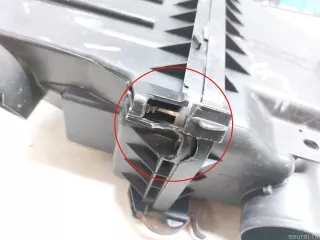 1770021050 Toyota Корпус воздушного фильтра Toyota Yaris 1 Арт E90391327, вид 3