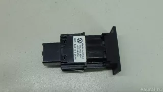 17A963106 VAG Кнопка обогрева сидений Volkswagen Jetta 7 Арт E70643708, вид 2