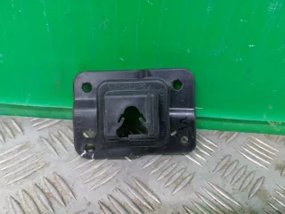 KB8A50151 Кронштейн решетки радиатора Mazda CX-5 2 Арт 318772RM, вид 1