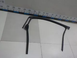 Уплотнитель стекла двери Opel Astra J 2012г. 13391199 GM - Фото 4