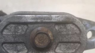 219692S000 Подушка двигателя Kia Sportage 3 Арт 9292956, вид 2