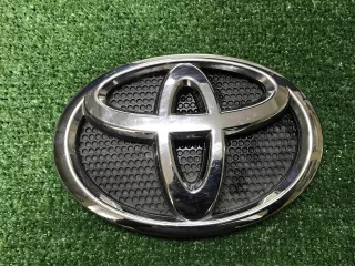 7530160060 Эмблема решетки радиатора Toyota Land Cruiser Prado 150 Арт 0000007024436, вид 1
