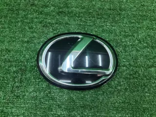 9097502108 эмблема решетки радиатора Lexus RX 4 Арт DIZ0000006683276, вид 1