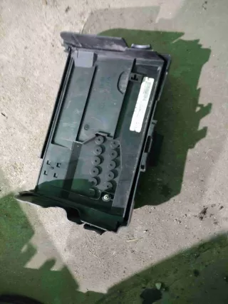 6q0937550f крышка аккумулятора   Skoda Fabia 1 Арт SF1123, вид 3