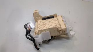 8273042821 Блок предохранителей Toyota Rav 4 5 Арт 9344721, вид 3