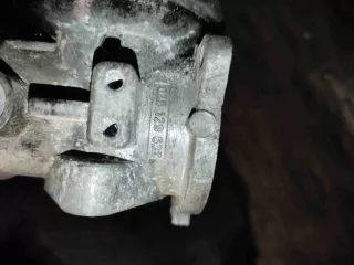 038129637 Заслонка дроссельная   Volkswagen Golf 4 Арт G40119, вид 5