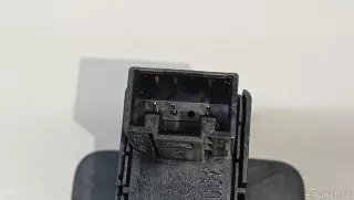 3G0959831WHS VAG Кнопка открытия багажника Volkswagen Tiguan 2 Арт E103034062, вид 7