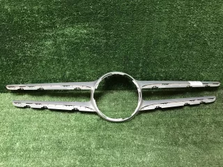 A2058880160 Накладка решетки радиатора Mercedes C W205 Арт 0000007133848, вид 1