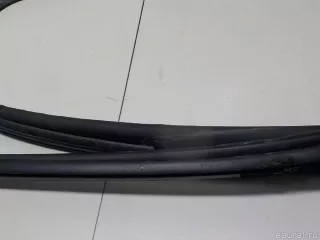 6815248070 Toyota Уплотнитель стекла двери Lexus RX 4 Арт E52436374, вид 8