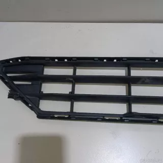 31425175 Volvo Решетка в бампер центральная Volvo XC60 2 Арт E23581797, вид 3